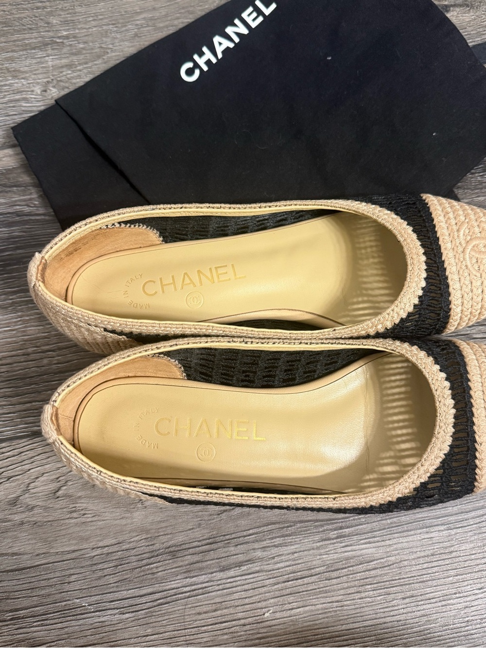 Chanel Beige and Black Raffia Cap Toe Ballet Flat - 36C - Picture 11 of 12